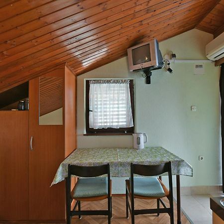 Apartments Ivan 41 พูลา ภายนอก รูปภาพ
