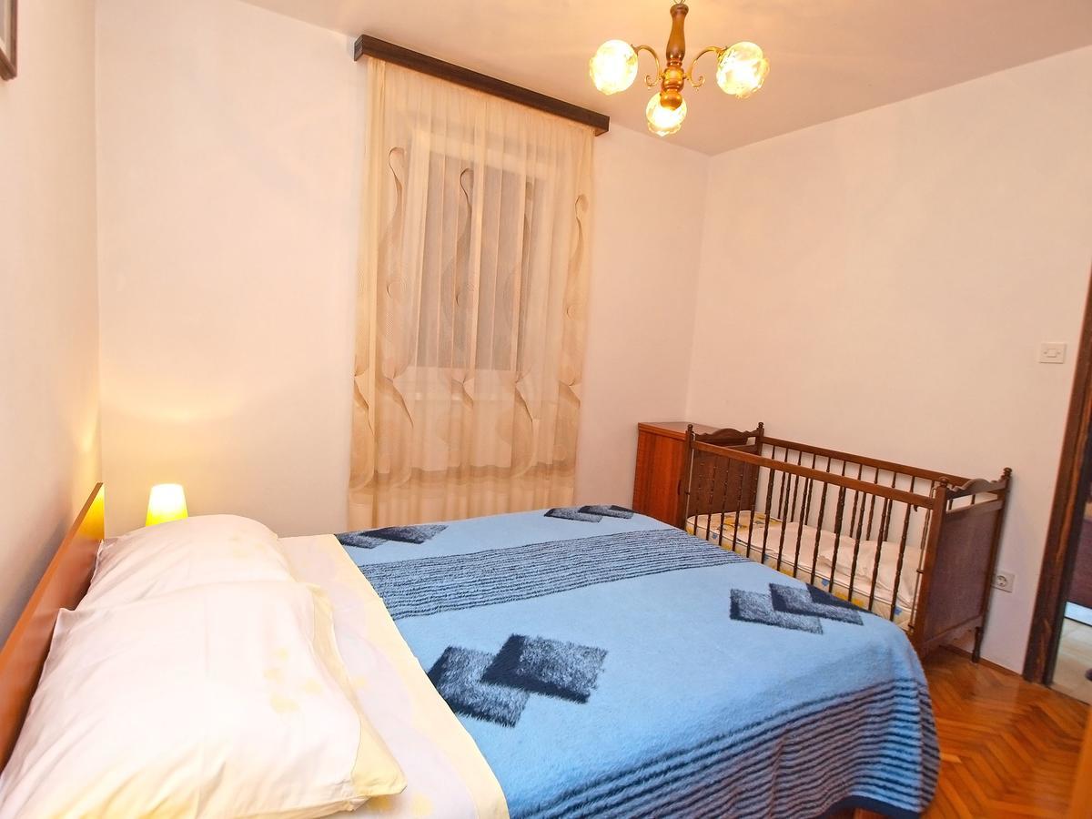 Apartments Ivan 41 พูลา ภายนอก รูปภาพ