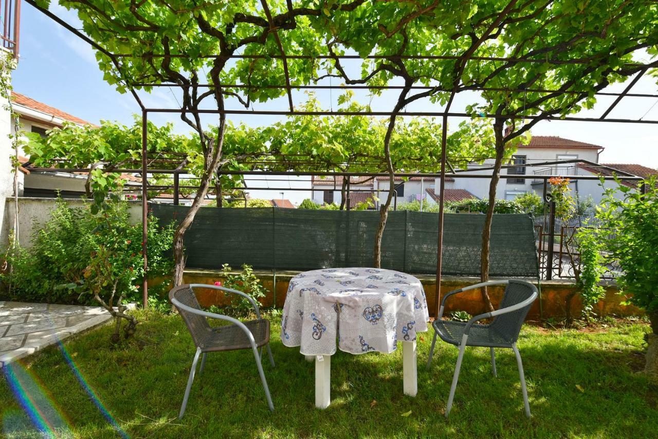 Apartments Ivan 41 พูลา ภายนอก รูปภาพ